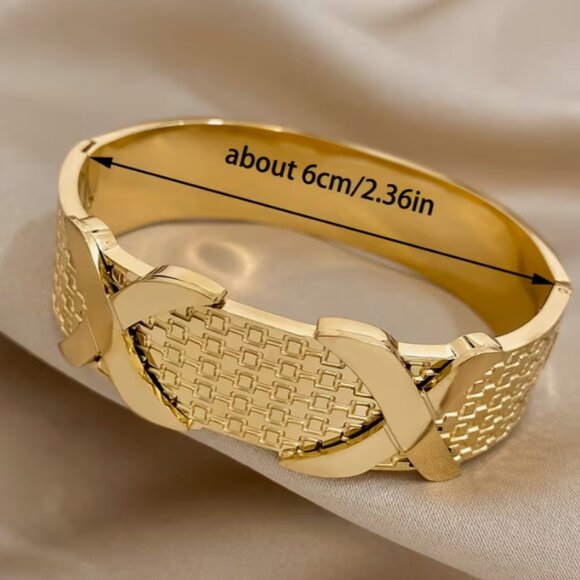 Luxury Modern Stainless Gold Plated Steel Bracelet Thick Wide Chunky Bracelet